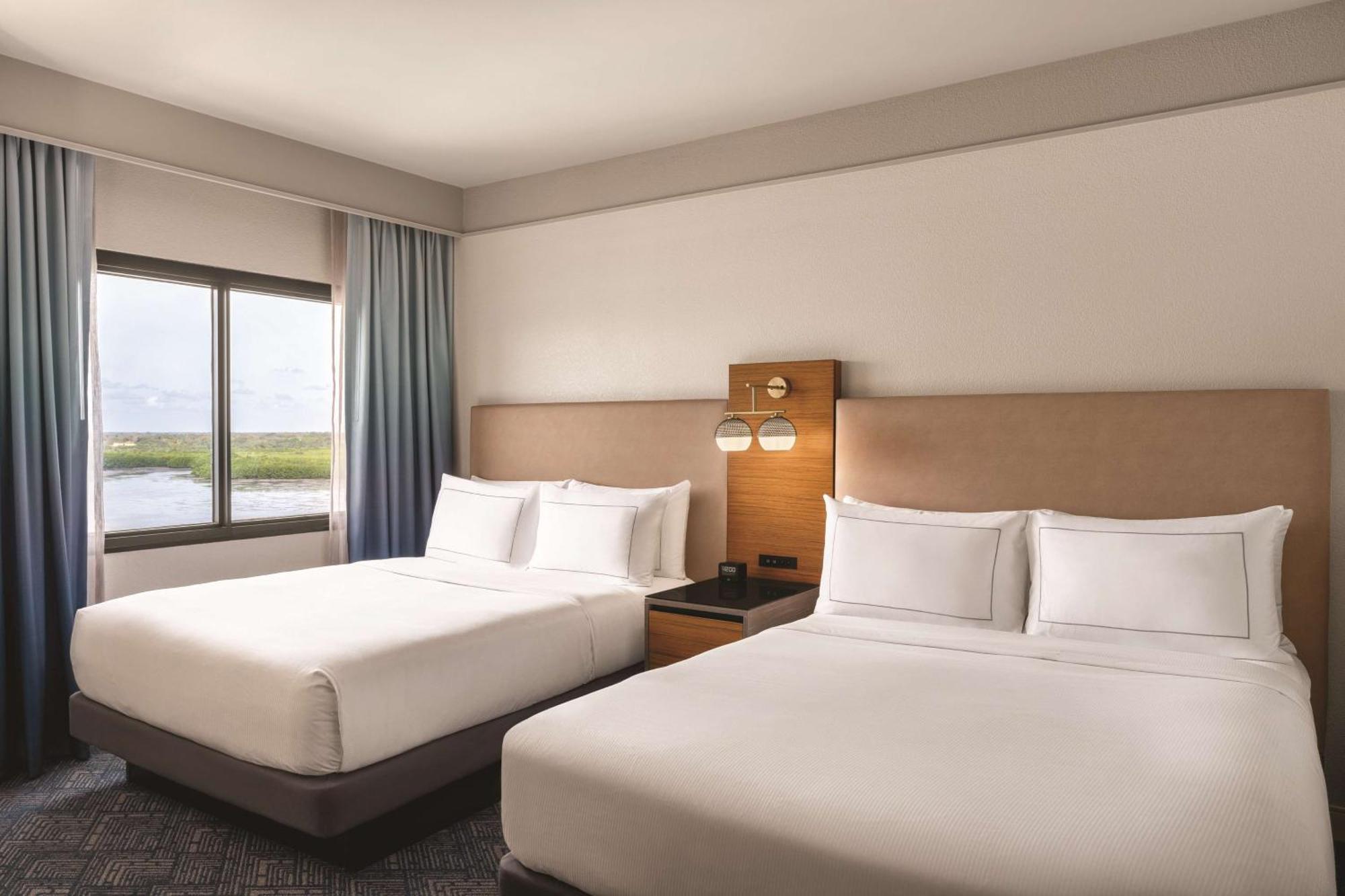 Doubletree By Hilton Tampa Rocky Point Waterfront Hotell Eksteriør bilde