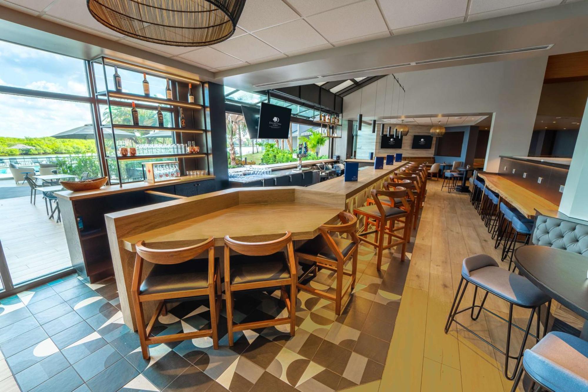 Doubletree By Hilton Tampa Rocky Point Waterfront Hotell Eksteriør bilde